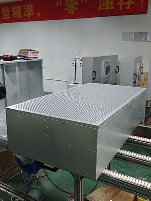 1220*620*350 मिमी कार्य क्षेत्र का आकार लामिना प्रवाह कार्यस्थान जस्ती स्टील फ्रेम